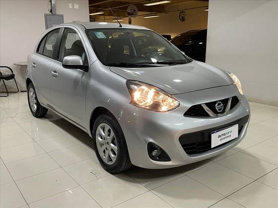 NISSAN MARCH 1.6 SV 16V FLEXSTART 4P XTRONIC